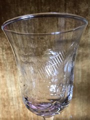 2 LIBBEY ROCK SHARPE DARTELLE 6″ WINE GLASSES Flowers Dots Lines (17-779A)