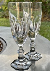 ROYALES DE CHAMPAGNE CRYSTAL CLEAR GLASS VERSAILLES WINE GLASSES HARD TO FIND