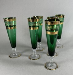 6 Emerald Green Flute Wine Glasses MCM Twisted Stem