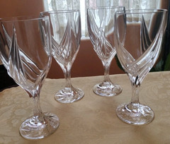 Lenox Debut Crystal Feather Cut 7×3/4 Wine Glasses Set Of 4 New