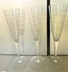 Crystal Champagne Tall Flute Etched Circles in Glass