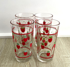 Vintage Anchor Hocking Set of 4 Drinking Glass Strawberry Design Tumbler