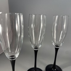 Set of 5 Clear Glass Champagne Flutes with Black Stems Tapered Glossy Finish 6oz