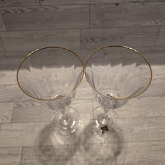 Set of 2 Oneida Crystal Chateau Gold 8″ Tall Wine Glasses Retired Twisted Stem