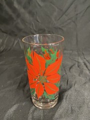 8 VTG CHRISTMAS BRIGHT RED POINSETTIA GLASS TUMBLER BRASS METAL CARRIER MCM