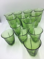 13 vtg Drinking Glass tumbers Green Grass line organic stylized leaves heart