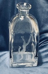 Orrefors Vicke Lindstrand Signed Crystal Diver Bar Decanter 2983 B8 Sweden