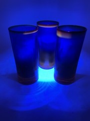 Vtg Drinkware Amber Blue Green UV Glow Reactive Glass 6 in. Tumbler Set of 3