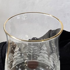 Lot of 2 Libbey Glass Clear Frosted Snowy Trees Holiday Gold Rimmed 14oz 5 1/4″