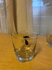 Set of 6 Clear Drink Glasses 3-1/4″ Tall Number 7 Type Lettering Graphic Logo
