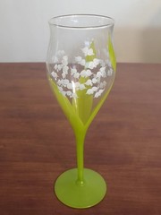 4 SIGNED Gloria Vanderbilt LILY OF THE VALLEY Painted 9 3/8″ WINE GOBLETS Stem