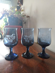 6 Pfaltzgraff Yorktowne Dark Blue Navy Stemmed Glasses 8 oz Water Wine Goblets