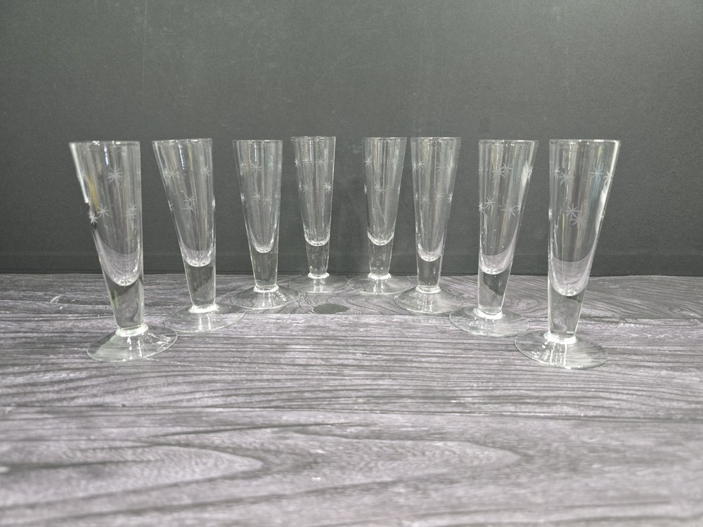 Set of 8 Vintage MCM Starburst Glasses C G Quartzex Star Dust footed Cordial 5″