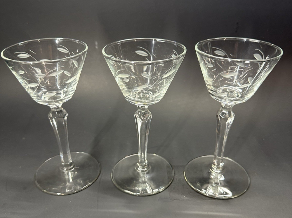 Vintage Clear Cherry Wine Glass 5 3/4″ Etched Leaf Pattern Beveled Stem Set Of 3
