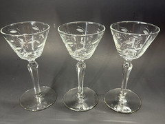 Vintage Clear Cherry Wine Glass 5 3/4″ Etched Leaf Pattern Beveled Stem Set Of 3
