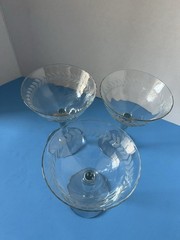 (3) Vintage Optic Etched Laurel Leaf Champagne Sherbet Glasses Vertical 6”H_