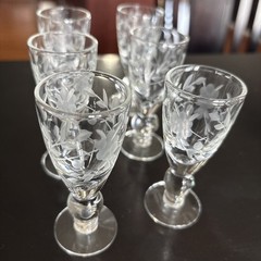 Vintage 1950’s Floral Etched 3.5” Cordial Sherry Eline Glass – Set of 6 Used