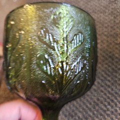 2 FTD Green Leaf Textured Glass 1975 Goblets 6.5×4 3/8″~ 2 SHADES OF GREEN