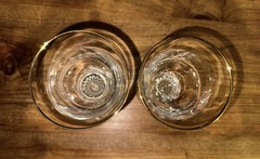 2 Elegant Bell Shaped Wine Glasses Gold Trim 7.5 Tall Clear Pleated Stem Barware