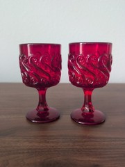 Set of 2 Vintage LG Wright/National Pressed Glass Repeat Wave Red Goblets 4.5″