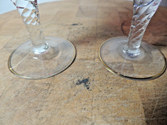 2 Vintage Bohemian Glass Water Wine Glasses Gold Band Red Blue