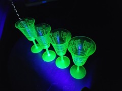 Rare Lot of 4 Vintage Uranium Wine Glass Cocktail Martini Glasses Water