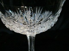 STUNNING NOTCHED STEM CUT WHIRLING STAR FAN 1 CHAMPAGNE 2 WINE WATER GOBLETS