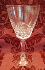 W.M. Dalton Cherbourg Crystal 6-1/2″ Wine Glasses – Set of 4 – Excellent!