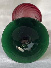 9 1/2″ Tall Champagne Flute w/Ruby Red Stem & Flute w/ Dark Green Base & Top Rim