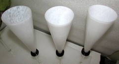 3 UNION STREET EL ROI BLACK WAFER DISC FLUTED CHAMPAGNE GLASSES MINT CONDITION