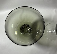 Set Of 4 Beautiful Sasaki Coronation Smokey Wine Glasses Clear Twisted Stem 10oz