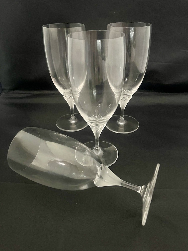 Mikasa ? Crystal Sea Mist Water Goblet Wine Glass Frosted Ribbed Stem Set of 4