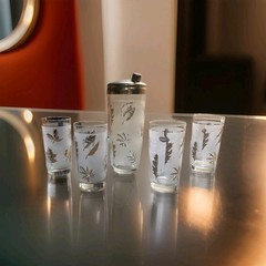 MCM Libbey Gold Leaf Cocktail Shaker & 4 Highball Glasses Set-Fair Condition