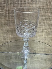 Set of 1 – Cristal d’Arques Diamond Water Goblet 6.25″ Tall / FRANCE
