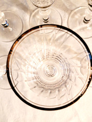 SET OF 6 CRYSTAL WINE GLASSES WITH PLATINUM RIMS, NWOT