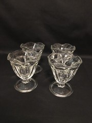 FOUR Anchor Hocking Tulip-Shaped Ice Cream Sundae Dessert Parfait Glasses
