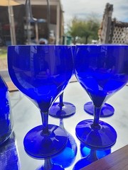 Vintage Dark Cobalt Blue 8″ Caraffe w/ 4 Glasses Set Stemware & Pitcher