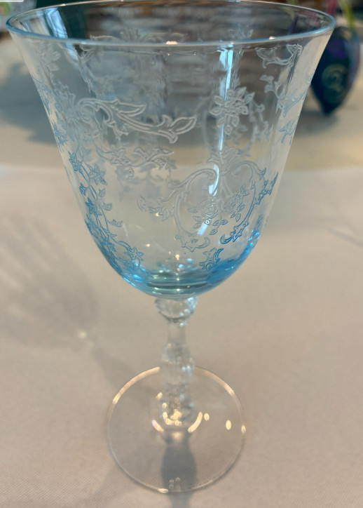 Vintage Set of 2 Fostoria Navarre Blue Crystal Etched Claret/Wine Goblet 6 3/8″h