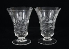 VERY RARE! VINTAGE ARCADIA PINE CONE PATTERN SET OF 2 JUICE 4″ TALL GLASSES