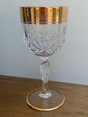 Stunning Set of 6 Vintage Crystal Wine Glasses 7″ Tall Gold Trim
