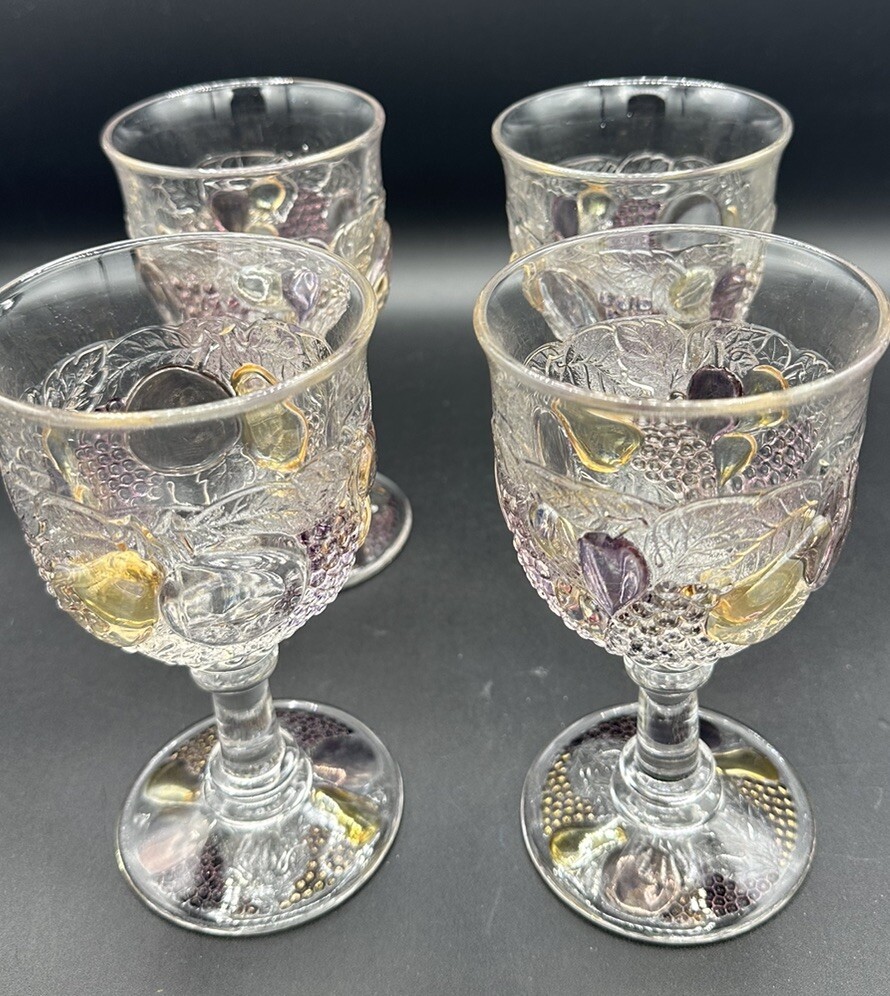 Vintage Westmoreland Fruit Della Robbia Water Goblets Wine Glasses (set of 4)