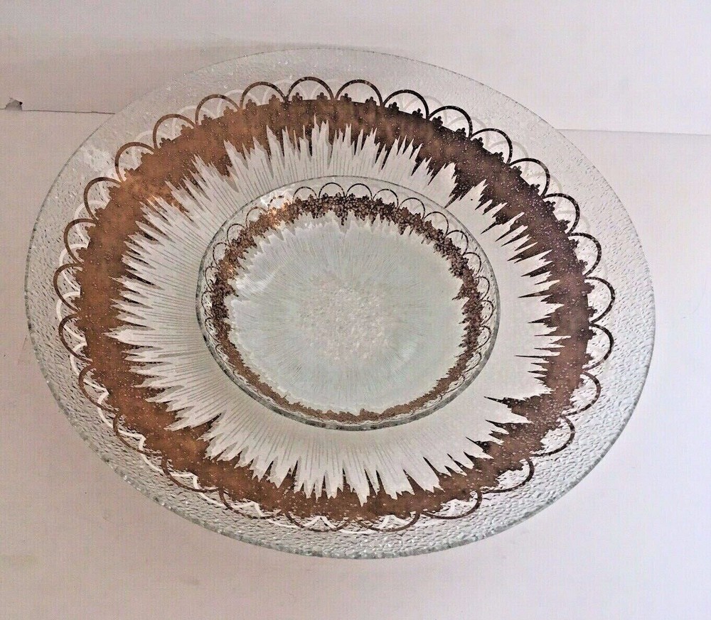 Vintage Dorothy Thorpe 2-Piece Chip and Dip Pebbled Textured Gold Starburst