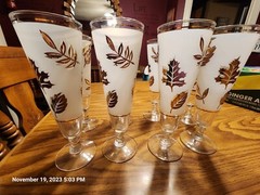 Set of 8 Vintage Libbey Frosted Glass Gold Leaves Pilsner Glasses 8 1/2″