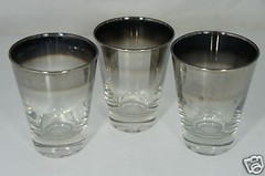 VINTAGE QUEEN’S LUSTERWARE MIRROR RIM SMALL JUICE OR WATER GLASSES SET OF 3