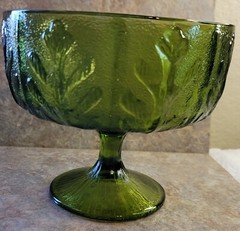 Vintage FTD 1975 Green Glass Goblet Embossed Leafing