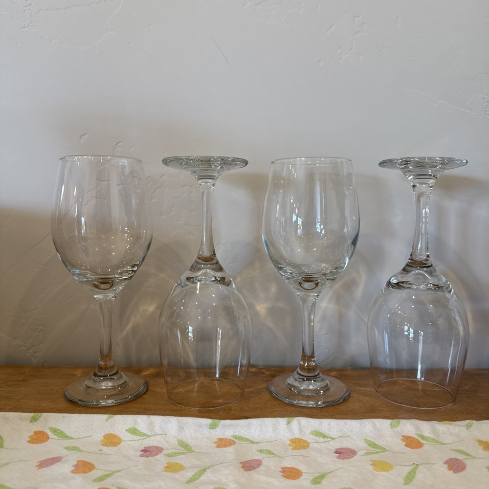 Libbey Classic White Wine Glasses 14 ounce Set of 4 Clear Party Dinnerware