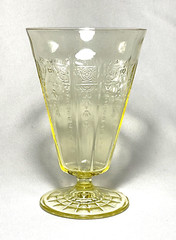 ANCHOR HOCKING ~ Vtg. Yellow Glass 10 oz. FOOTED TUMBLER GLASS (Princess Topaz)