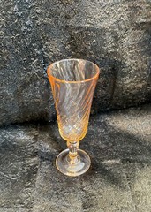 Vintage Pink Rosaline Swirl Champagne Flute Luminarc Arcoroc Glass France Wine