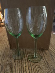 Vintage Green Wine Glass Etched Grapes Fruit Long Stemmed Vtg Stemware Lime 8.5″