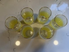 Blendo Frosted Beverage Cups Set Of 6 Yellow Gold Rim Holds 6 oz Vintage MCM